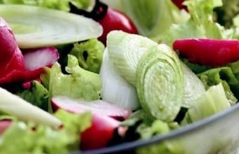 Kabızlığın çaresi: Pırasa salatası